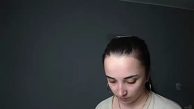 Snapshot of Eva_Gloryy chatting on 20, 5, 2026 Eva Gloryy online show from 20, 5, 2026