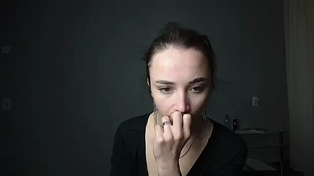 Eva Gloryy online show from 9, 3, 2025