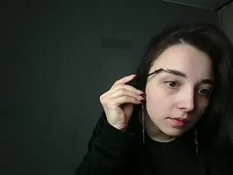 Eva Gloryy online show from 3, 3, 2025