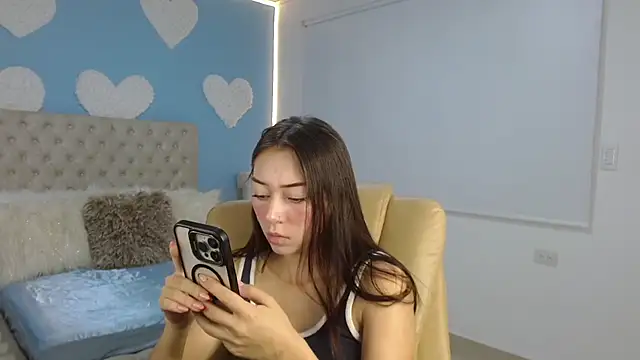 Rossie Belucci online show from 19, 3, 2025