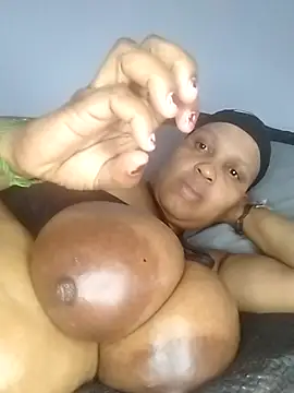 bubblendz1988 online show from 29, 11, 2025