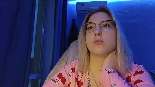 HotBrandyX online show from 8, 1, 2026