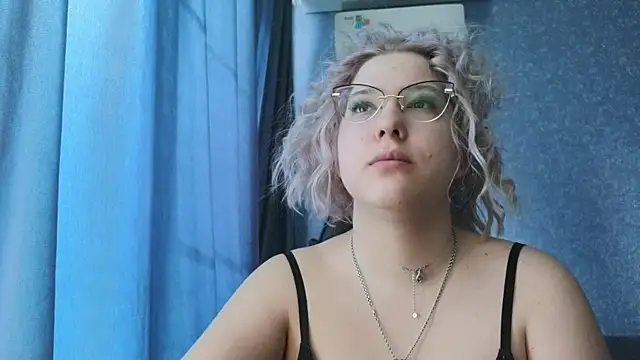 HotBrandyX online show from 11, 4, 2026