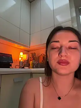 sweetflowers69 online show from 11, 7, 2026
