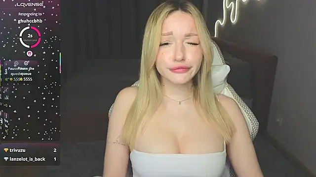Snapshot of MargaretSweet1 chatting on 2, 6, 2026 MargaretSweet1 online show from 2, 6, 2026