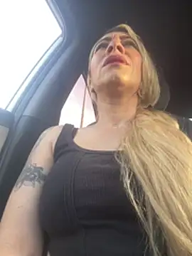 viktoria davis  online show from 17, 7, 2026