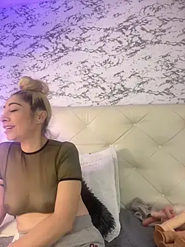 viktoria davis  online show from 26, 2, 2025