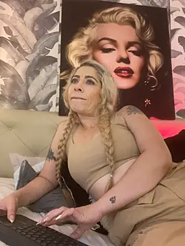viktoria davis  online show from 5, 7, 2026