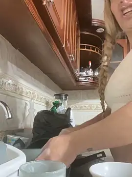 viktoria davis  online show from 8, 2, 2026