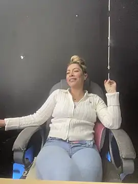 viktoria davis  online show from 8, 2, 2026