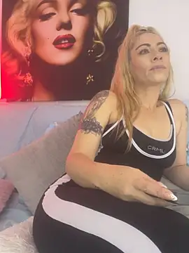 viktoria davis  online show from 11, 6, 2026