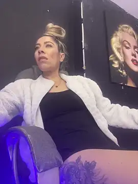 viktoria davis  online show from 14, 3, 2026