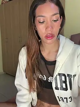 zoe storm online show from 7, 3, 2026