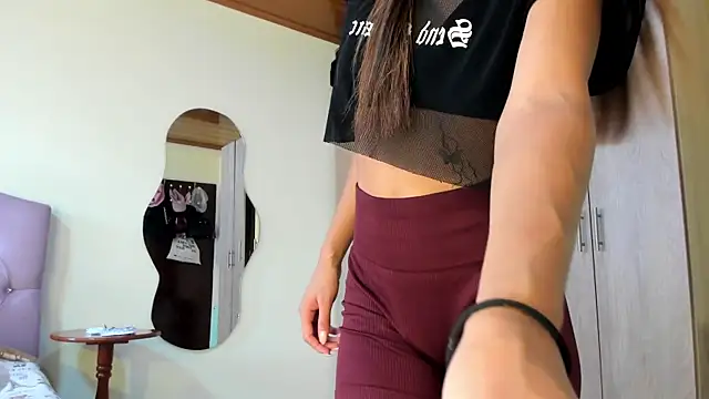 zoe storm online show from 4, 7, 2026