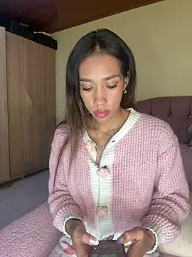 zoe storm online show from 20, 4, 2026