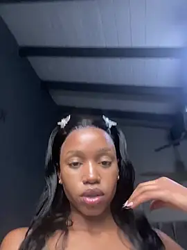 Snapshot of Go_Meg chatting on 4, 3, 2025 Go Meg online show from 4, 3, 2025