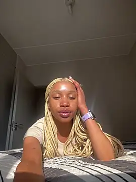 Snapshot of Go_Meg chatting on 7, 10, 2025 Go Meg online show from 7, 10, 2025