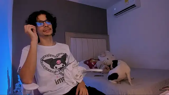 purpleonfir3 online show from 18, 12, 2025