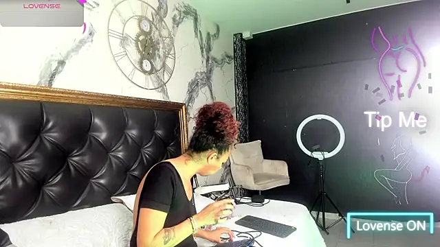 DalayMoore online show from 21, 2, 2026