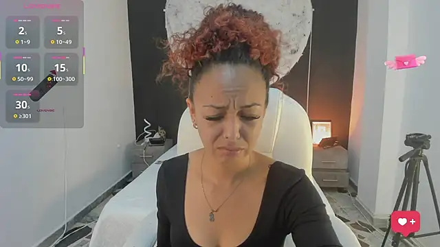 DalayMoore online show from 8, 10, 2025