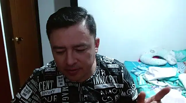 ninaydominikwillians online show from 20, 2, 2025