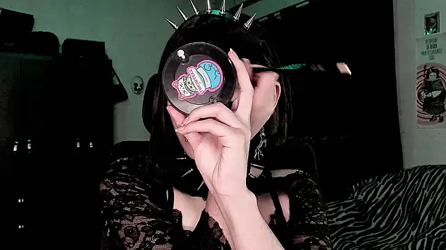 Snapshot of roxy_toxic chatting on 10, 2, 2026 roxy toxic online show from 10, 2, 2026