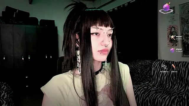 Snapshot of roxy_toxic chatting on 26, 2, 2026 roxy toxic online show from 26, 2, 2026