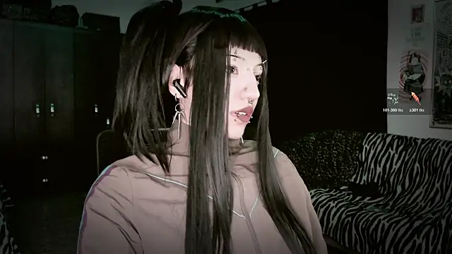 Snapshot of roxy_toxic chatting on 8, 4, 2026 roxy toxic online show from 8, 4, 2026