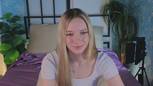 Snapshot of katt__y chatting on 12, 5, 2026 katt y online show from 12, 5, 2026