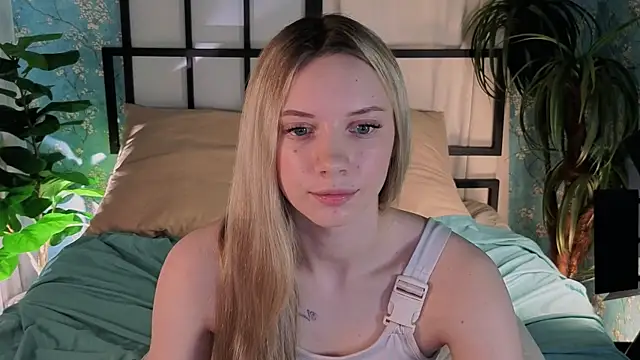 Snapshot of katt__y chatting on 22, 5, 2026 katt y online show from 22, 5, 2026