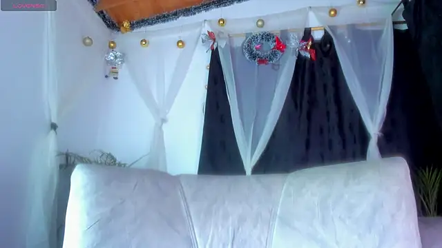 Snapshot of Freydis18 chatting on 9, 3, 2026 Freydis18 online show from 9, 3, 2026