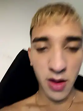 Snapshot of manu_stiv chatting on 26, 2, 2025 manu stiv online show from 26, 2, 2025