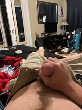 Snapshot of biggzee6 chatting on 15, 12, 2025 biggzee6 online show from 15, 12, 2025