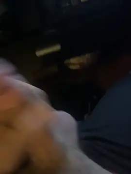 Snapshot of biggzee6 chatting on 19, 12, 2025 biggzee6 online show from 19, 12, 2025