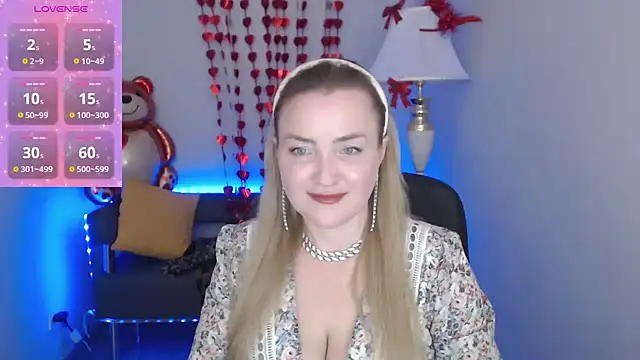 Grace Lane online show from 25, 2, 2025