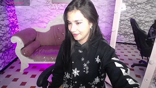 Skye Little v online show from 13, 2, 2025