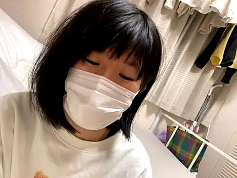 Snapshot of riri_riri_jp chatting on 20, 10, 2025 riri riri jp online show from 20, 10, 2025