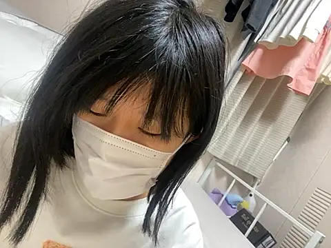 Snapshot of riri_riri_jp chatting on 13, 11, 2025 riri riri jp online show from 13, 11, 2025