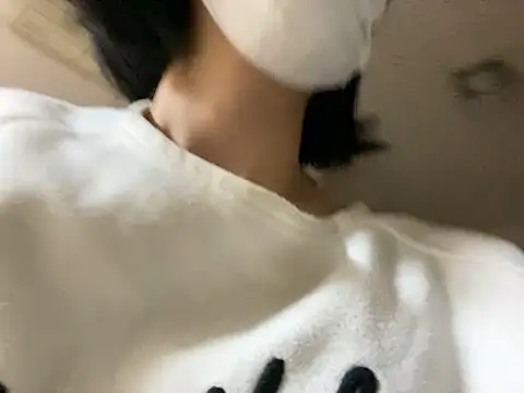 Snapshot of riri_riri_jp chatting on 15, 10, 2025 riri riri jp online show from 15, 10, 2025