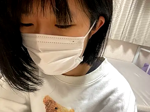 Snapshot of riri_riri_jp chatting on 23, 10, 2025 riri riri jp online show from 23, 10, 2025