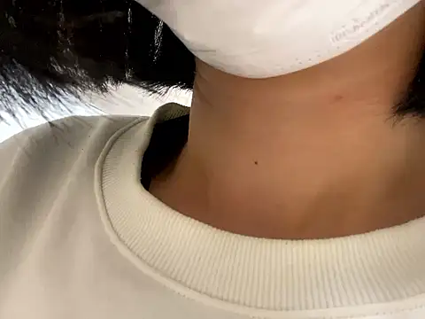 Snapshot of riri_riri_jp chatting on 12, 11, 2025 riri riri jp online show from 12, 11, 2025