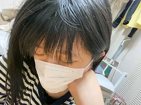 Snapshot of riri_riri_jp chatting on 19, 10, 2025 riri riri jp online show from 19, 10, 2025