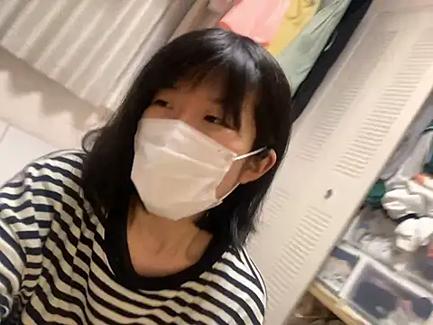 Snapshot of riri_riri_jp chatting on 7, 11, 2025 riri riri jp online show from 7, 11, 2025