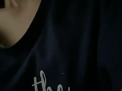 Snapshot of riri_riri_jp chatting on 10, 10, 2025 riri riri jp online show from 10, 10, 2025