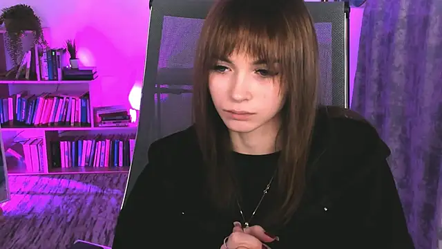 DakotaaJohnnson online show from 21, 2, 2025