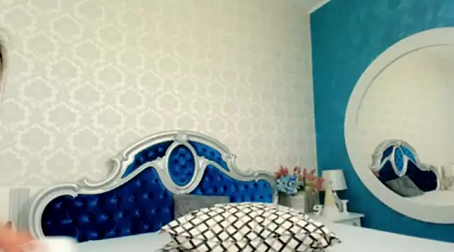 MyaBloom online show from 13, 2, 2025
