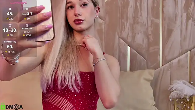 Snapshot of MaeveDream chatting on 3, 3, 2026 MaeveDream online show from 3, 3, 2026