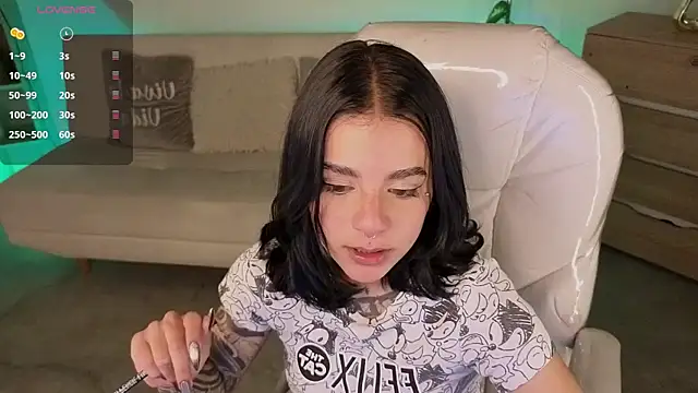 Nicole Foxx  online show from 12, 3, 2026