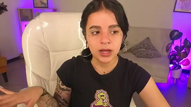 Nicole Foxx  online show from 30, 11, 2025