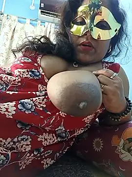 Snapshot of hevensex143 chatting on 27, 5, 2026 hevensex143 online show from 27, 5, 2026